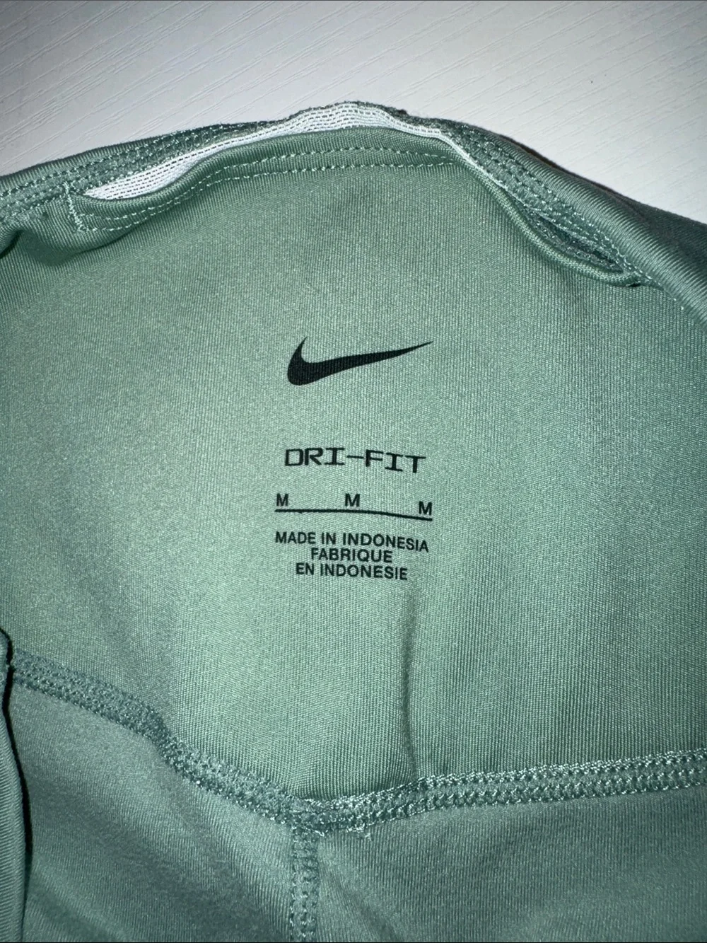 Nike Active Leggings in Sage Green